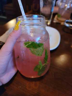 Hudsons Canada's Pub