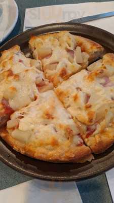 Capri Pizza & Steak House