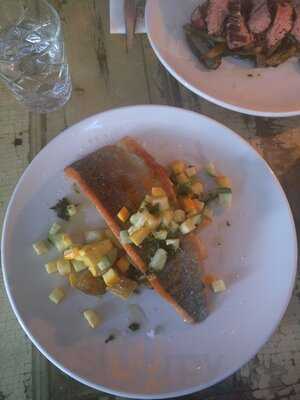 Local Kitchen & Wine Bar