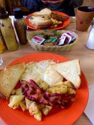 Simply Delicious Cafe