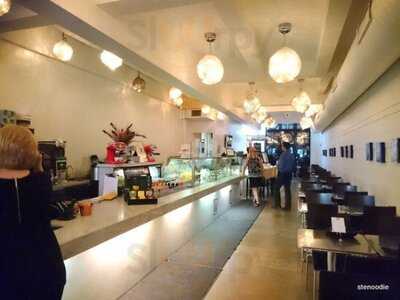 Avenue Cafe And Bistro