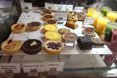 Avenue Cafe And Bistro