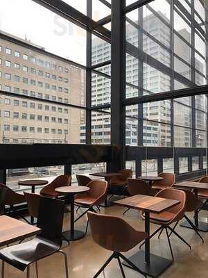 Avenue Cafe And Bistro