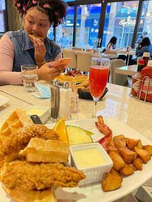 Universel Dejeuner & Grillades Ste Catherine