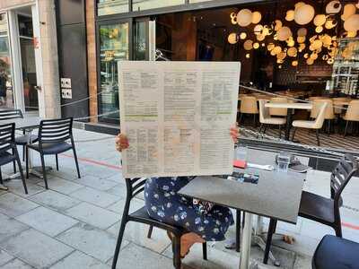 Universel Dejeuner & Grillades Ste Catherine