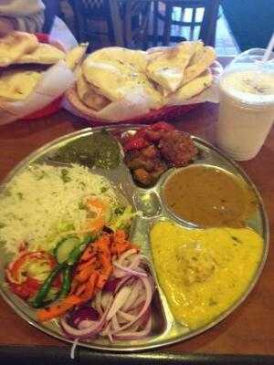 Rajdhani Sweets And Restaurant