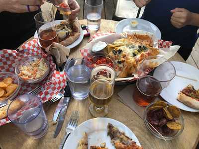 Les Sans-taverne - Coop Et Brasserie Artisanale