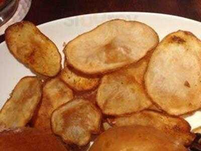 Ace's Place Bar Grill Hub