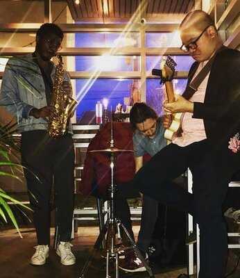 King Rustic Kitchen & Bar