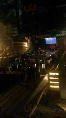 Loons Restaurant & Pub