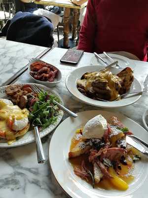 Weslodge Bar And Grill