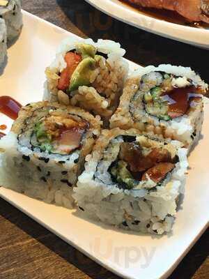 Fusion Sushi