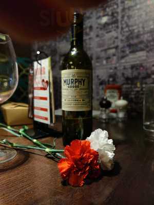 Loco Lou's Grill & Bar