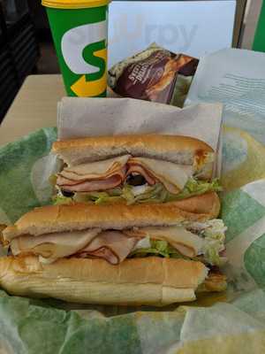 Subway Subwiches & Salads