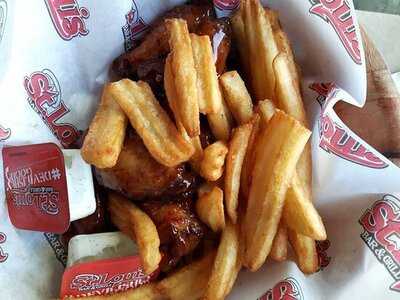 St. Louis Bar & Grill