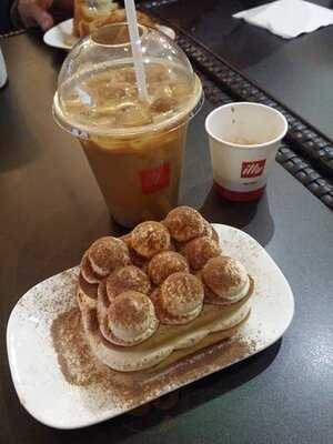 Espressamente Illy Toronto