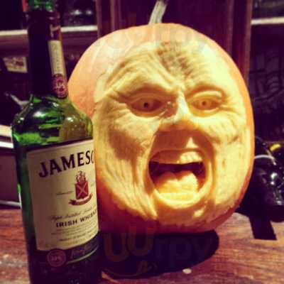 Pj's Pub Restaurant/bar