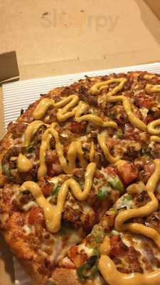 Royal Canadian Pizza