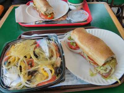 Dagwoods La Sandwicherie