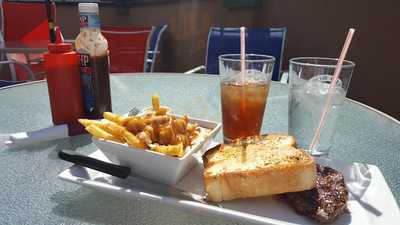 Poco Loco Pizza & Bar