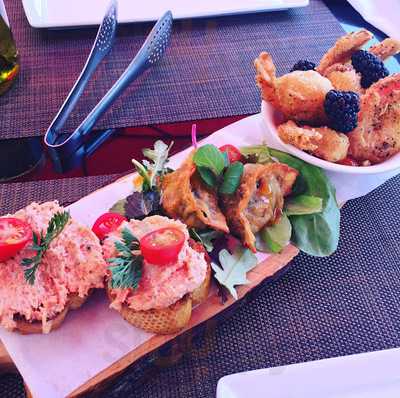 All Stars Restaurant & Pub