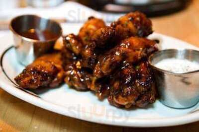 Tara Inn Irish Pub & Restaurant