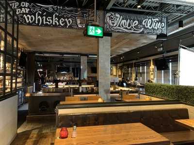 Backstretch Restaurant