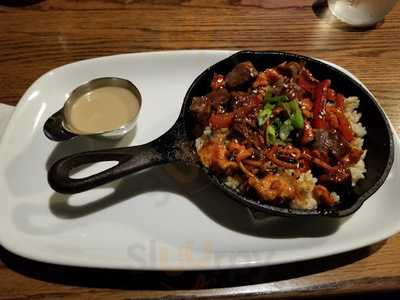 Casey's Restaurant & Bar