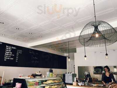 Dans La Gueule Du Loup