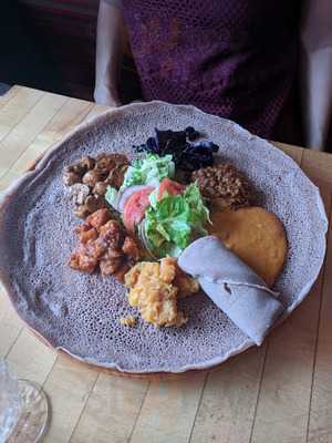 Selam Restaurant & Lounge