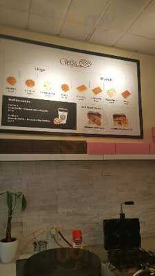 Wafflian - Belgian Waffle & Cupcake Bar