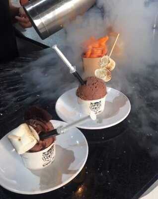 Cool N2 Ice Cream