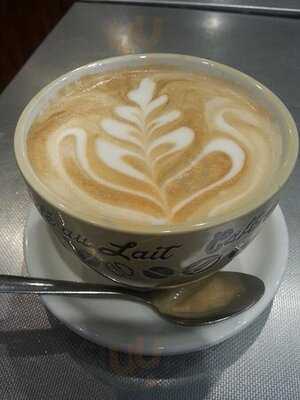 Chocomax Chocolaterie & Glacerie Artisanal