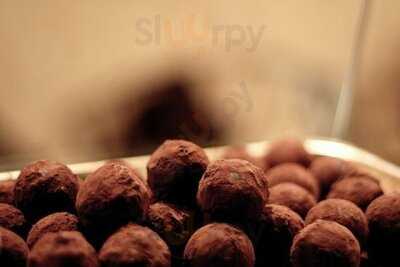 Chocomax Chocolaterie & Glacerie Artisanal