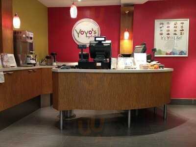 Yoyo's Yogurt Cafe - Bloor