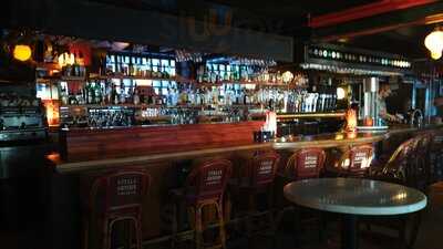 Bar Aux Trois Devins