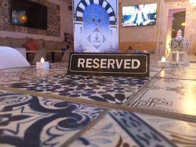 Le Balcon Cafe-resto-lounge