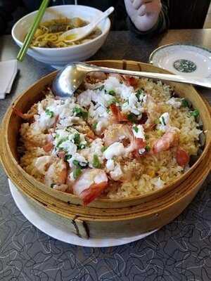 Kenny's Noodle Restaurant