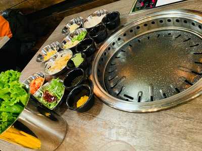 Pujukan Authentic Korean Bbq