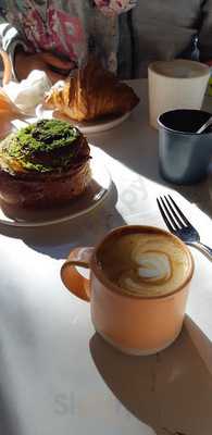 Cardeline Patisserie & Cafe