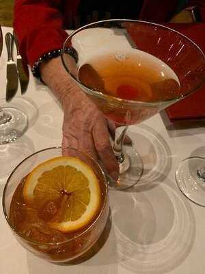 Toula Restaurant & Bar