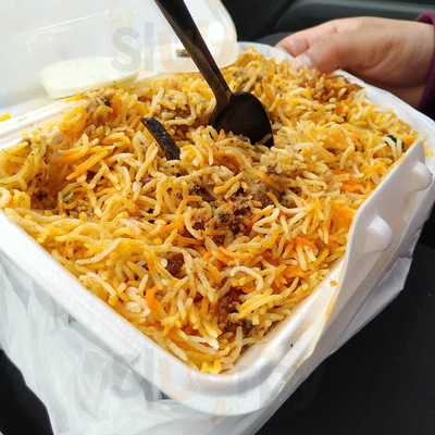 Zaiqa Restaurant & Sweets