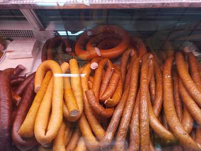 Benna's Bakery And Deli