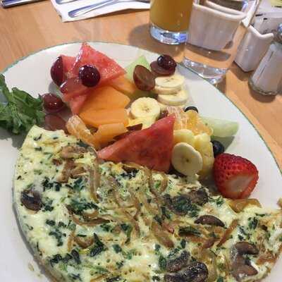 Cora's Breakfast & Lunch