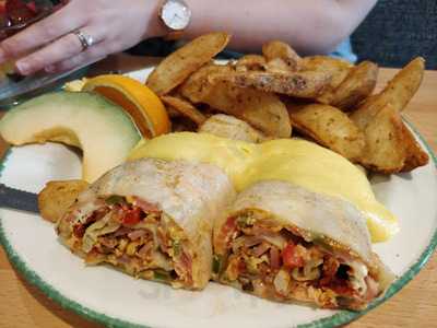 Cora's Breakfast & Lunch