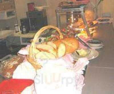 Mayettes Famous Restaurant