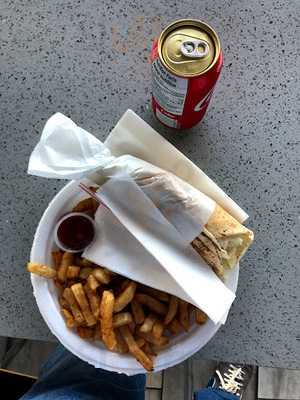 Restaurant Zouki's Marche-central