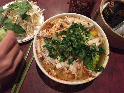 Wok N Roll Restaurant