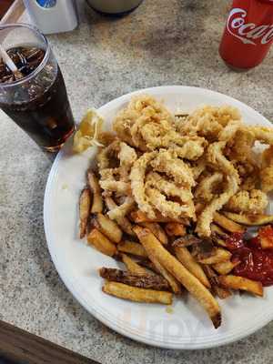 Hunter's On The Danforth