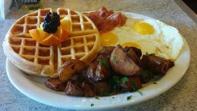 Hunter's On The Danforth